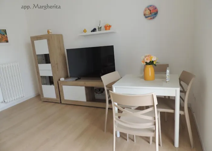 Gardenhouse Divenere شقة