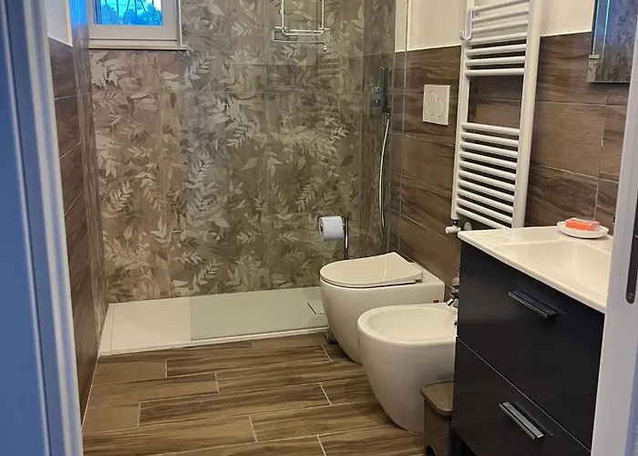 Gardenhouse Divenere شقة