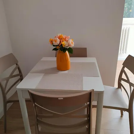 Gardenhouse Divenere Lejlighed *