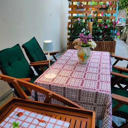 Gardenhouse Divenere Lejlighed *