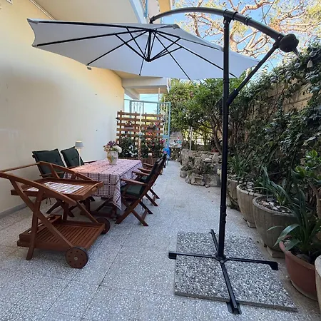Gardenhouse Divenere Lejlighed