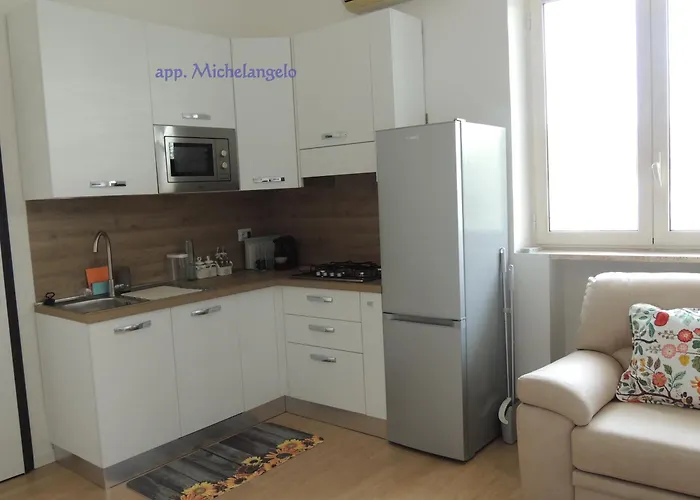 Gardenhouse Divenere * Bari